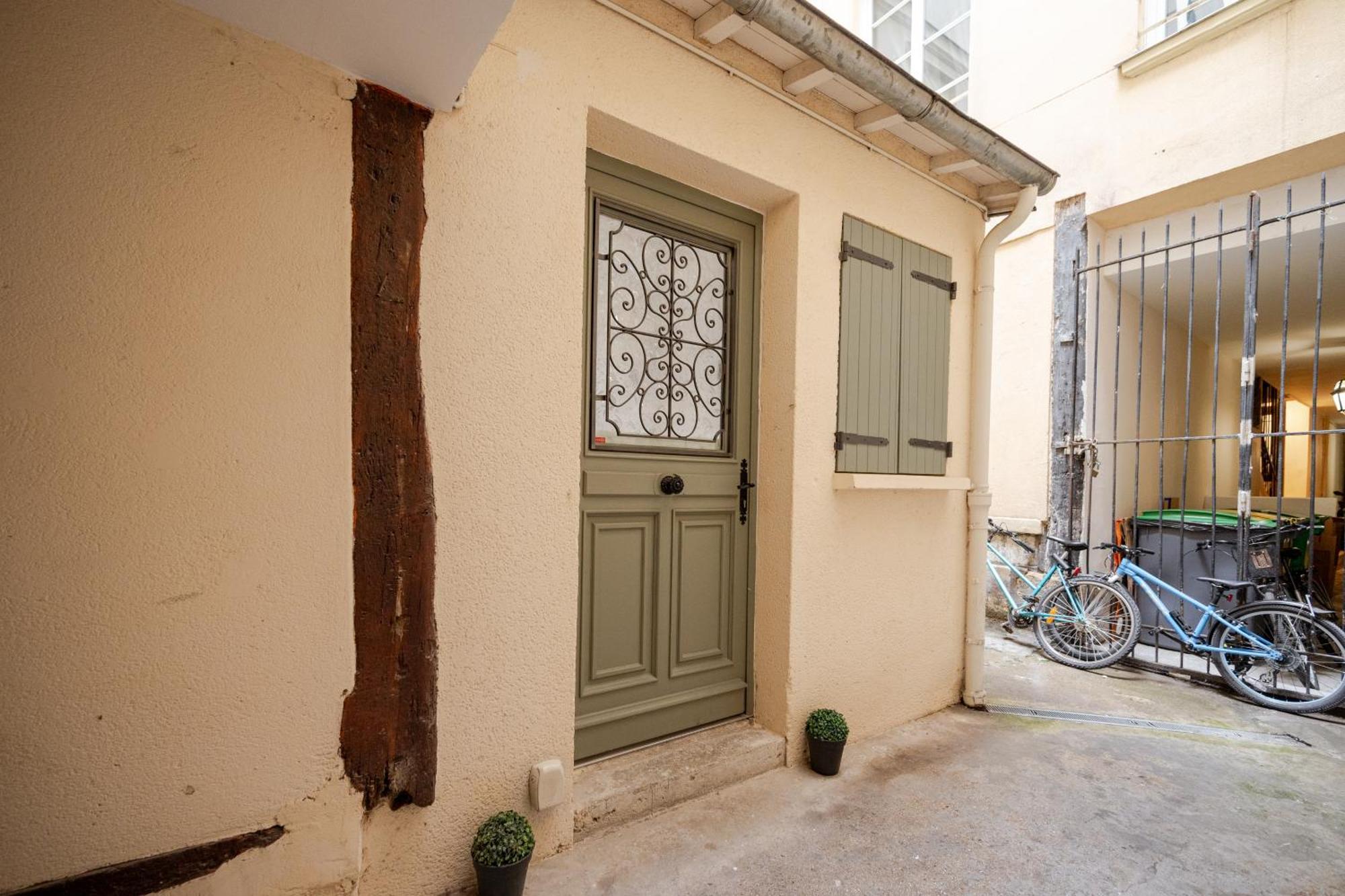Superb Tiny House In Heart Of Paris 1St! Apartman Kültér fotó