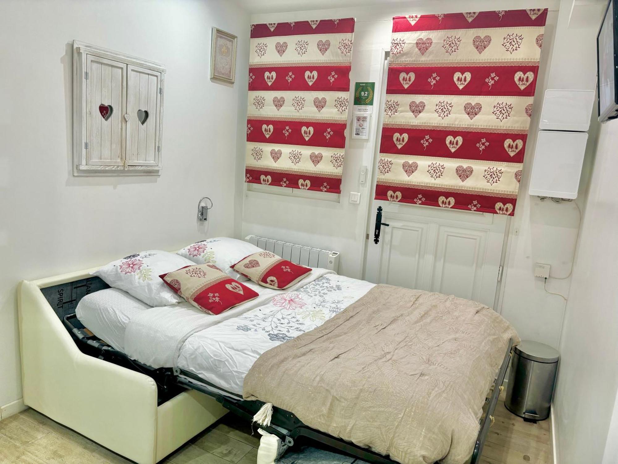 Superb Tiny House In Heart Of Paris 1St! Apartman Kültér fotó