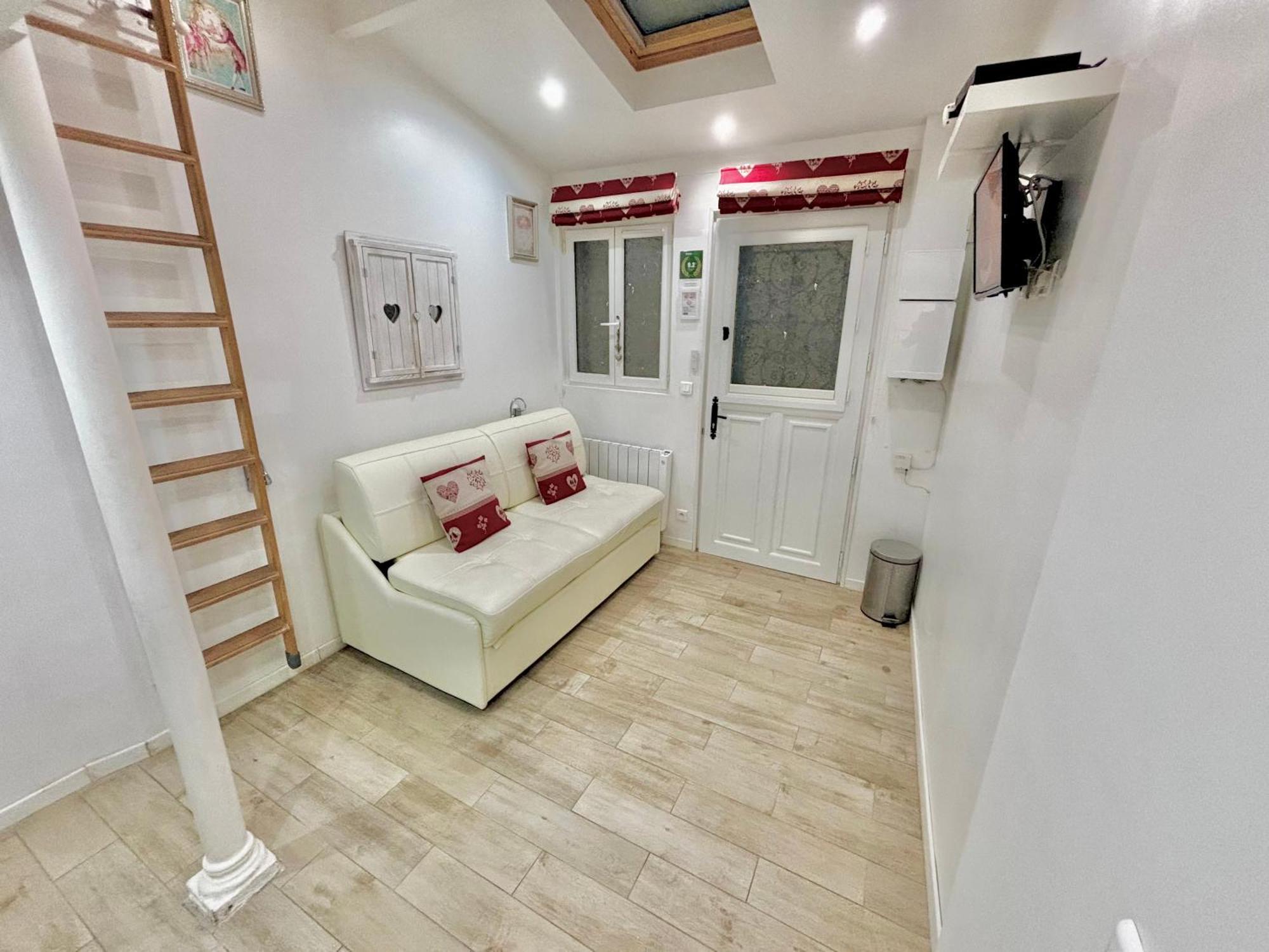 Superb Tiny House In Heart Of Paris 1St! Apartman Kültér fotó
